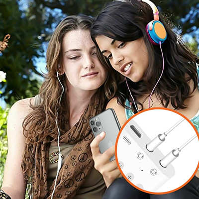 Adaptateur Audio Et Charge Lightning 4 En 1 Vers Double Jack 3.5mm / Lightning / USB-C 12cm, Splitter + Boutons De Contrôle, HL-108 - Blanc 25 Une expérience musicale partagée