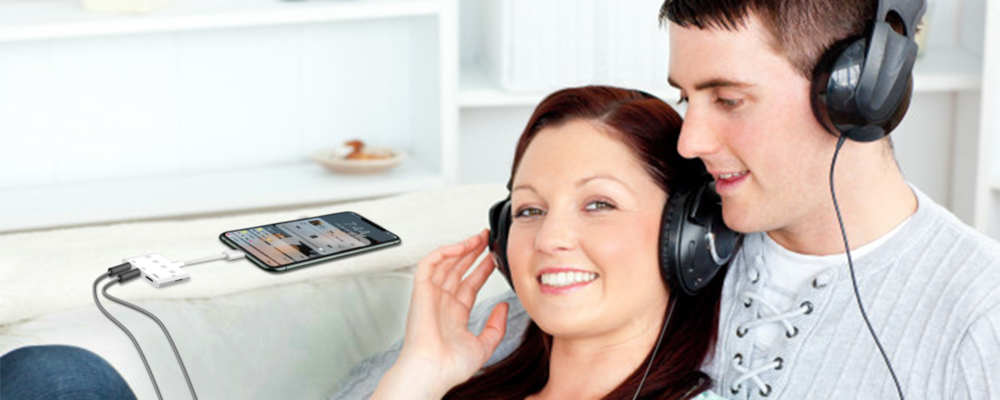 Adaptateur Audio Et Charge Lightning 4 En 1 Vers Double Jack 3.5mm / Lightning / USB-C 12cm, Splitter + Boutons De Contrôle, HL-108 - Blanc 27 Écoutez votre musique et chargez votre appareil en même temps