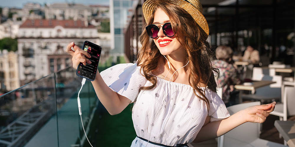 Adaptateur Audio IPhone Lightning Mâle Vers Jack 3.5mm Femelle Blanc 30 profiter de vos musique avec une haute qualité sonore