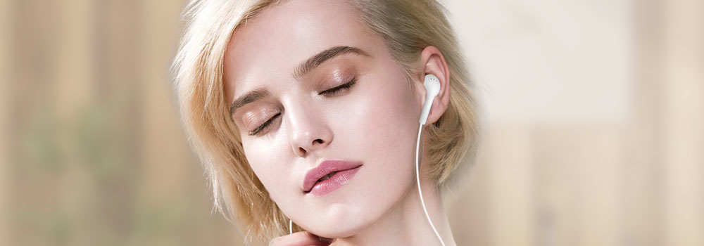 Écouteurs Honor Fonction Kit-piéton (micro + Décrochage) - Blanc 27 Écouteurs Filaires Jack 3.5mm Blanc Honor agréables à porter