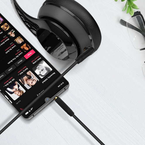 Câble Audio Coudé Jack 3.5mm - Borofone Modèle BL4 - 2 Mètre 23 Câble Audio Jack 3.5mm Borofone 2m - noir