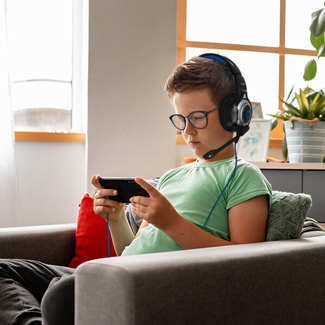 Casque Gamer Filaire Jack 3.5mm, Lumières RGB, LinQ GM6060 - Port confortable