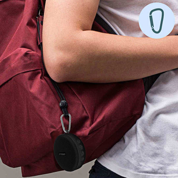 Haut-parleur Sport noir avec mousqueton inclus pour un accrochage facile