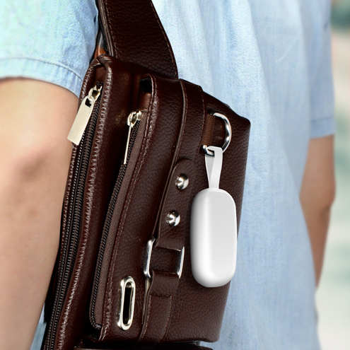 Écouteurs Sans-fil Bluetooth Et Boitier De Charge à Dragonne, Autonomie 17h, Lemonda XG9 - Blanc 32 Écouteurs Bluetooth Lemonda XG9 blanc boitier avec une dragonne en aspect cuir